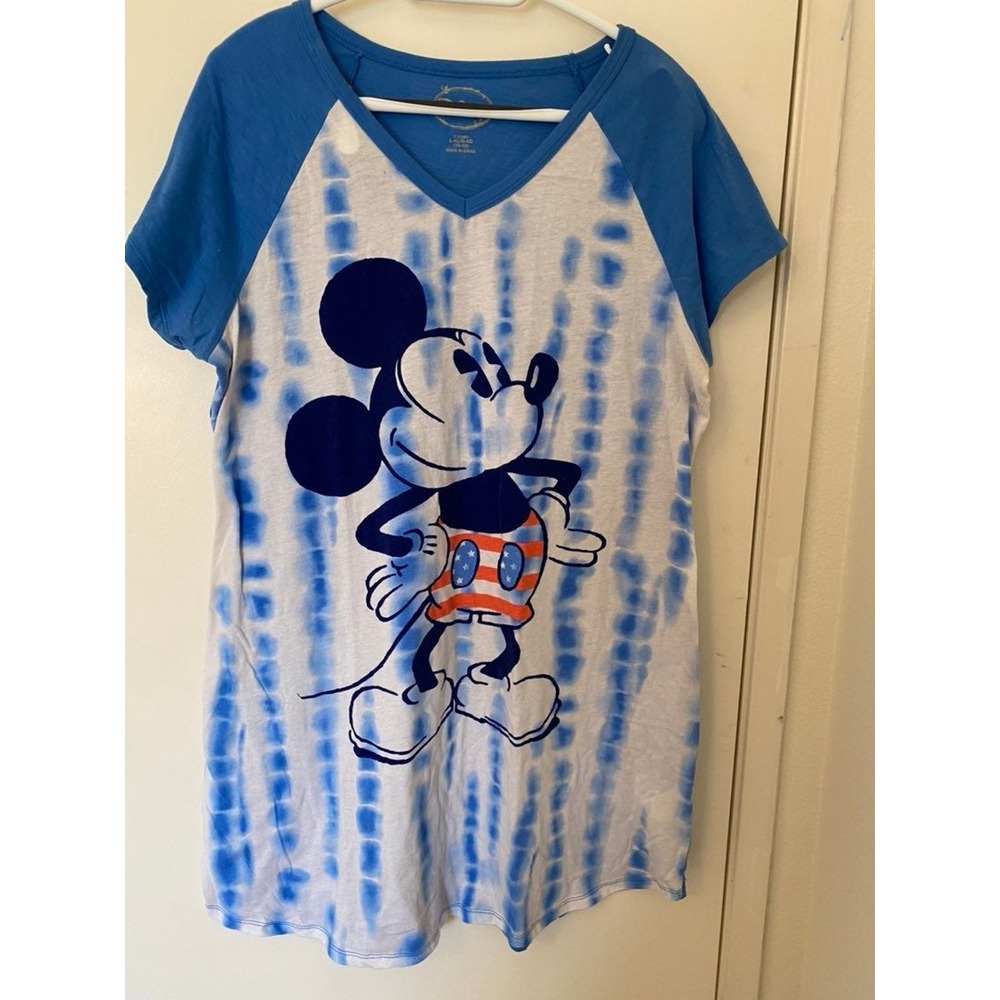 Women's Disney Mickey Mouse T-Shirt‎ -Size Large